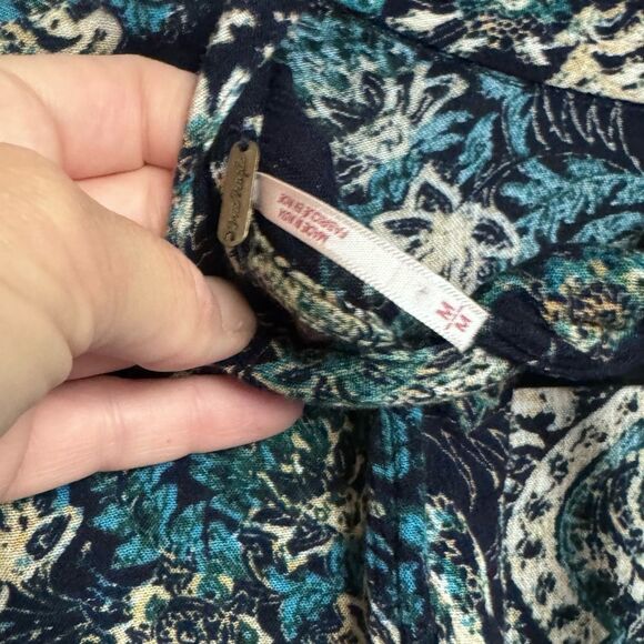 Free People Lady Luck tunic top dress size Medium M women’s blue paisleys - Picture 8 of 8